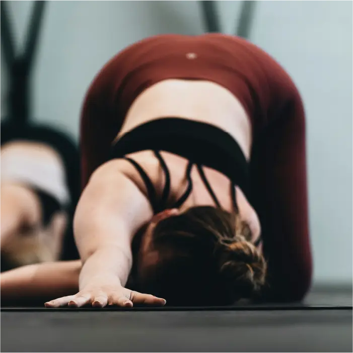 Des cours nomades de pilates sur la côte d'émeraude